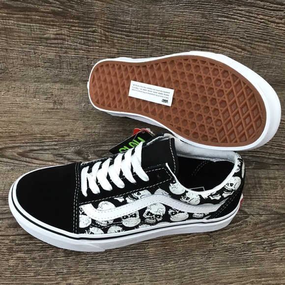 VANS OLD SKOOL BRAND BRAND NEW - Picture 11 of 15